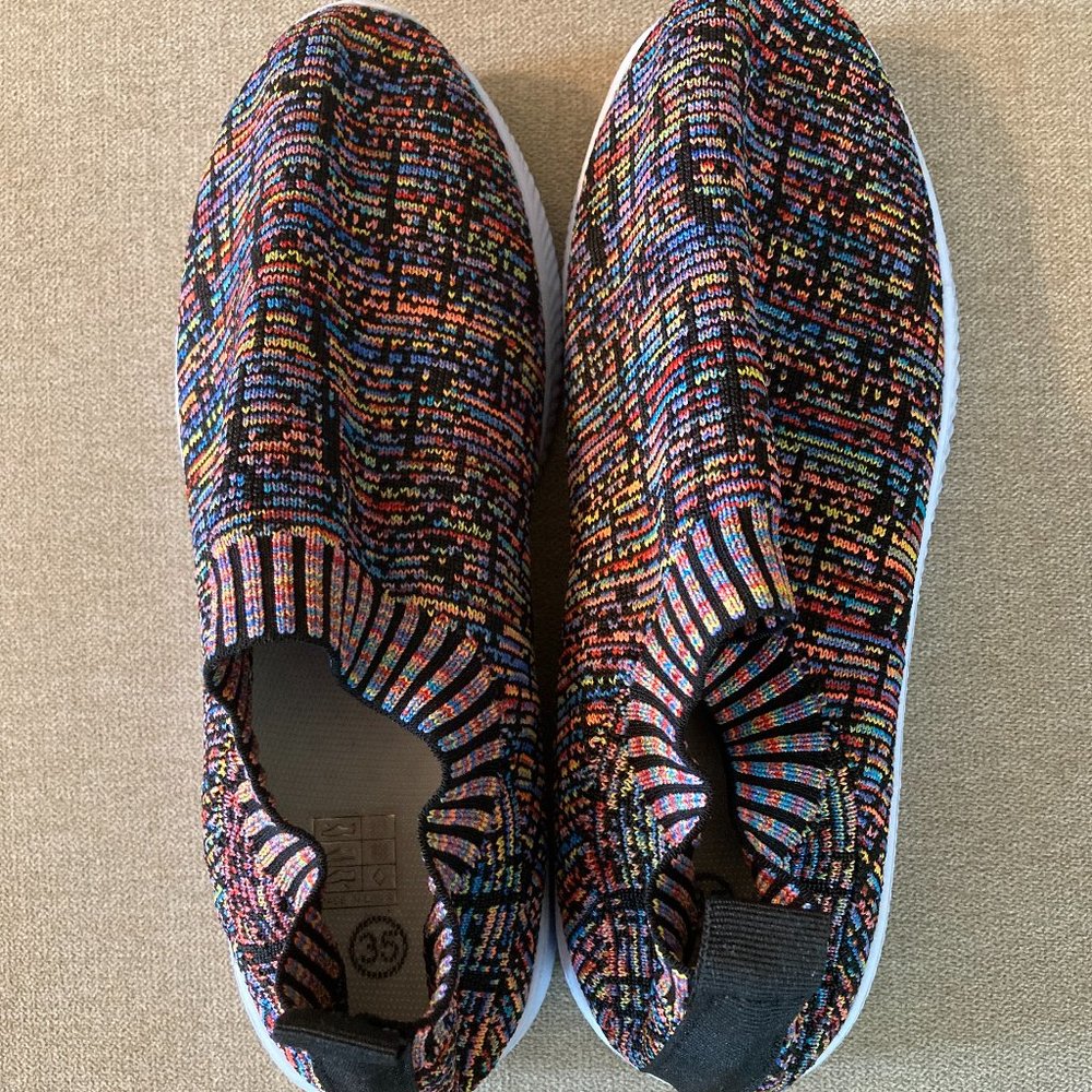 NWOT BRAND NEW marled, multi color sneakers